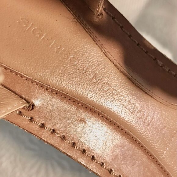 SIGERSON MORRISON tan ankle strap flat sandal 8 - Picture 7 of 7